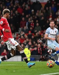  曼联逆转绝杀西汉姆，拉什福德补时世界波定乾坤  