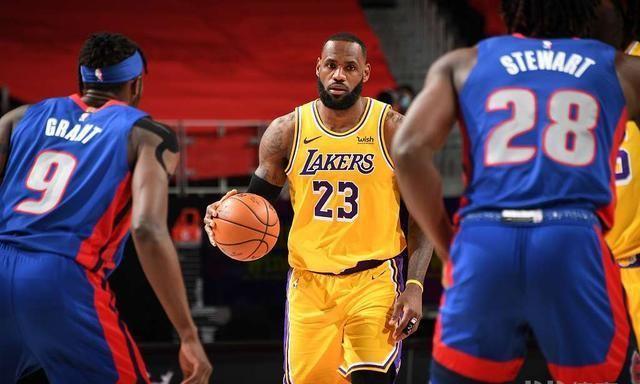  老鹰新秀单场20+10+5惊艳  