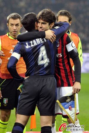  米兰双雄同城德比战平保留争冠悬念
