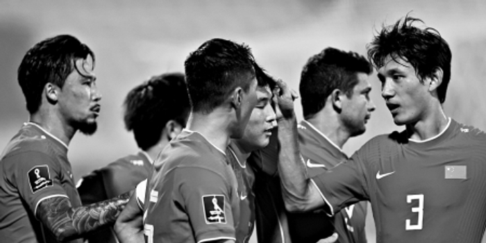  卡利亚里主场遭遇暴雨，湿滑场地难阻胜利步伐